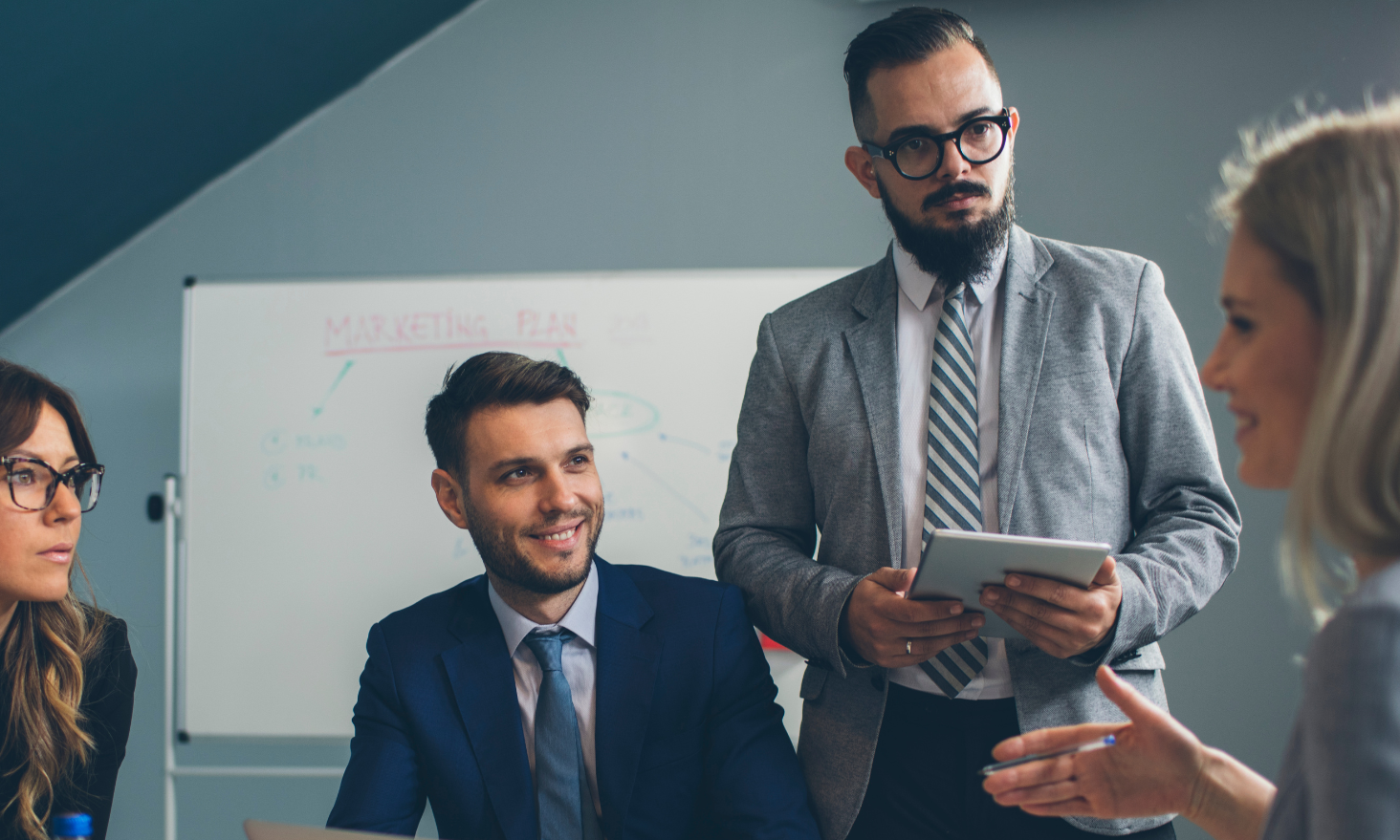 Header page tous les secteurs