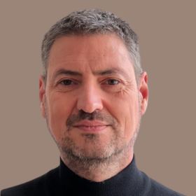 Hervé Caillard - Business Unit Manager de Sacha Strategy